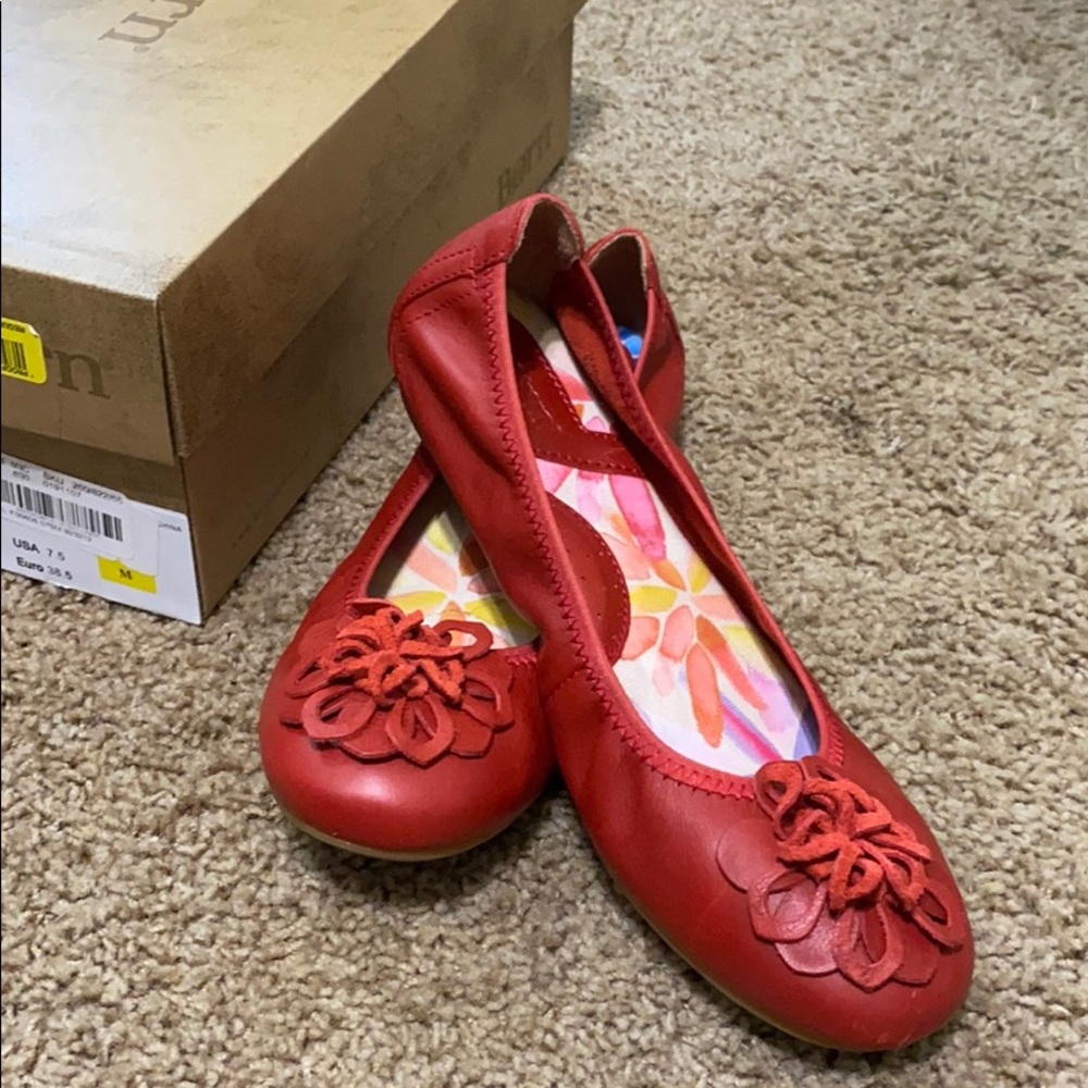 Red Born ladies flats size 7.5 Julianna